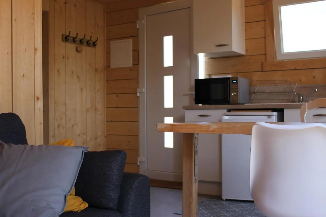 Apartment Tiny House Dans Jardin Arbore Perros-Guirec France
