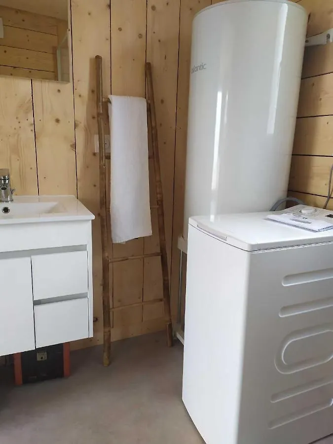Tiny House Dans Jardin Arbore Perros-Guirec