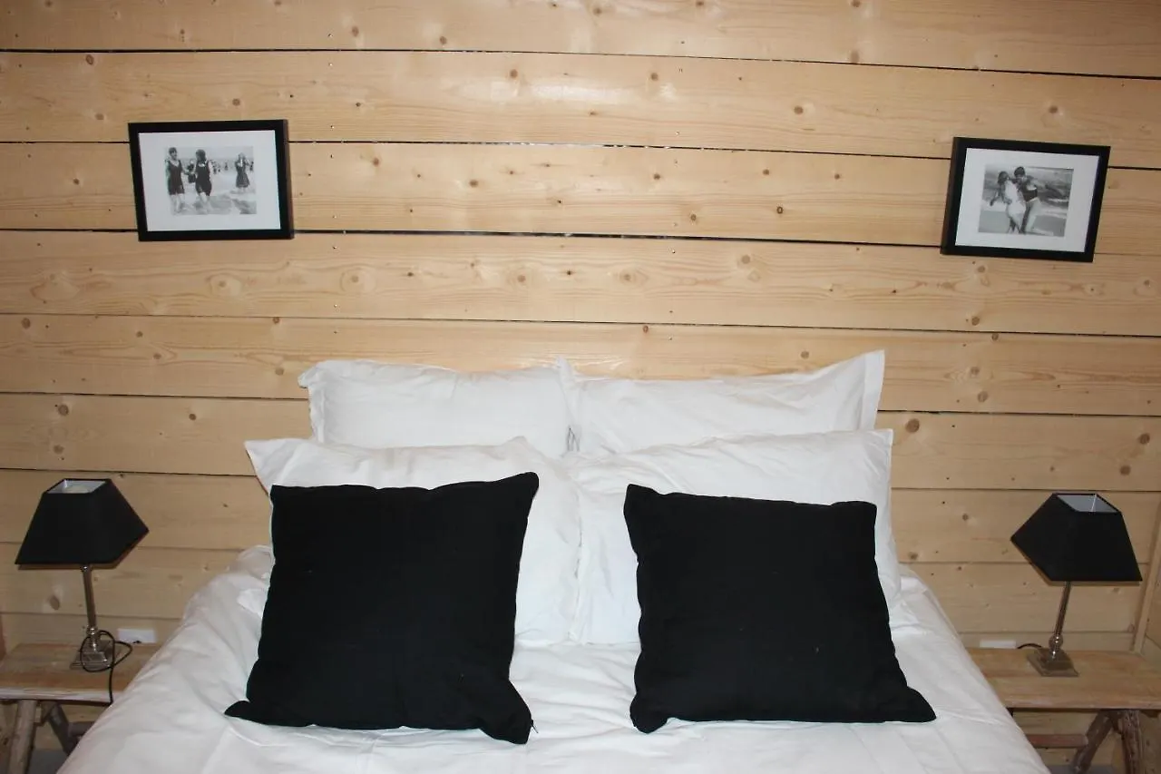 Apartment Tiny House Dans Jardin Arbore Perros-Guirec